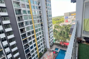 Dedaun Hijau (Greenfield Regency)