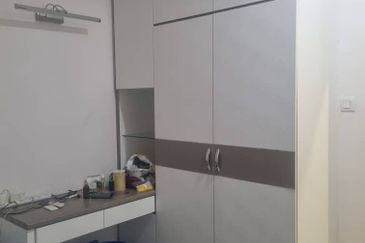 Dedaun Hijau (Greenfield Regency)