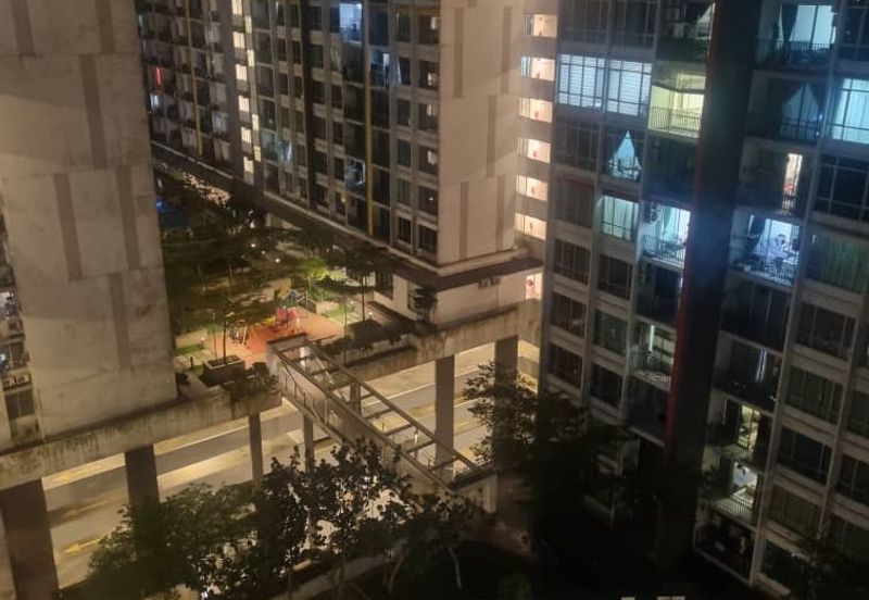 Dedaun Hijau (Greenfield Regency)