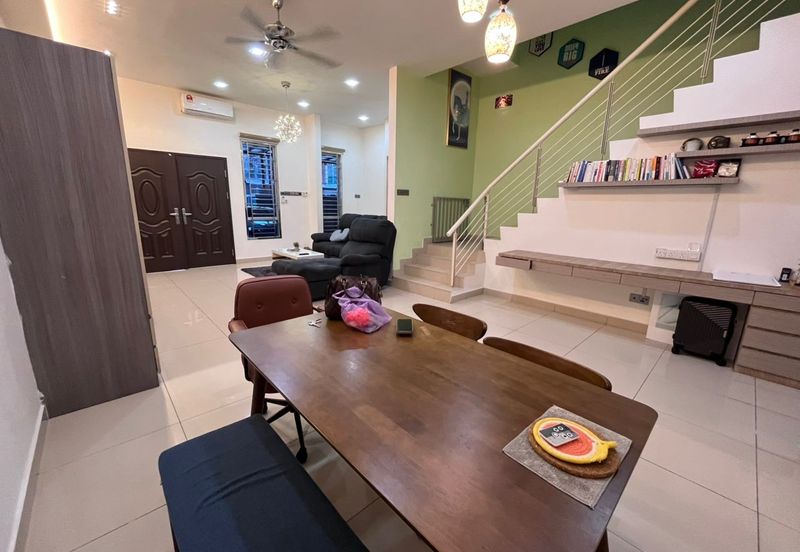 Austin Residence @Taman Mount Austin