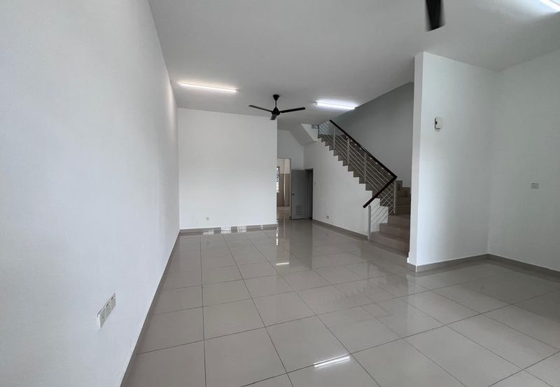 Austin Residence @Taman Mount Austin