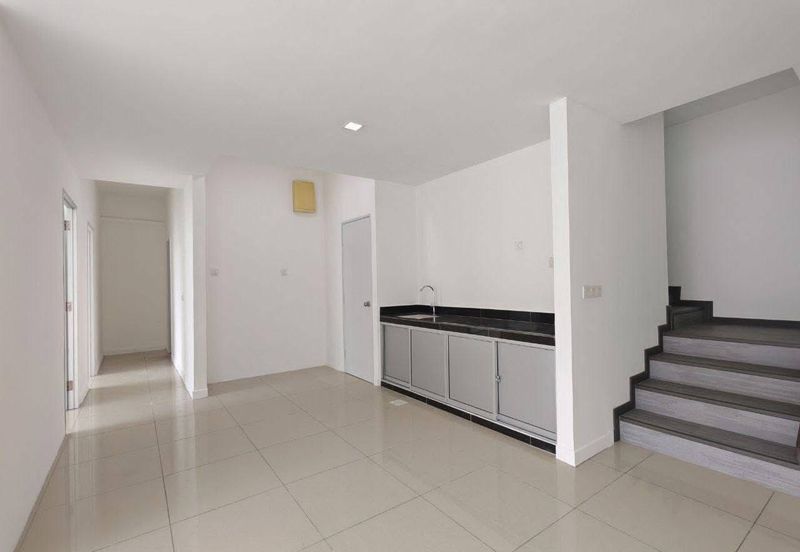 Dedaun Hijau (Greenfield Regency)