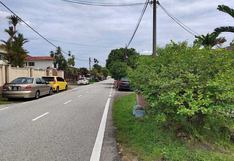 Super location, intermediate Single Storey Property