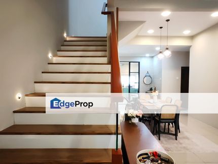 Nice ID & Renovated 2 Storey Semi D , Taman Desiran Bayu Puchong , Selangor, Puchong