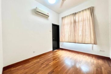 MYDiva, Perdana Lakeview East