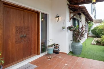 Perdana Lakeview East