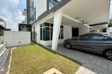 Clover Garden Residences