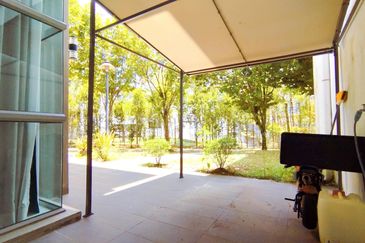 Symphony Hills Schubert