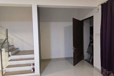 Lake Point Residence