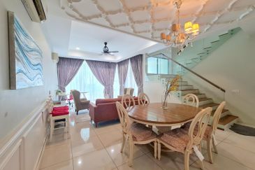 Symphony Hills Schumann