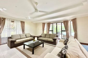 IOI Beverly Row @ IOI Resort City