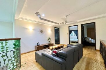 IOI Beverly Row @ IOI Resort City