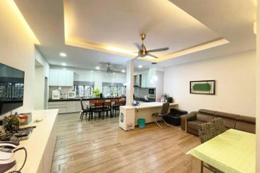 Avenue 2, Lake Valley