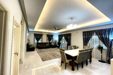 Avenue 2, Lake Valley