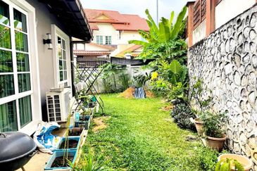 Avenue 2, Lake Valley