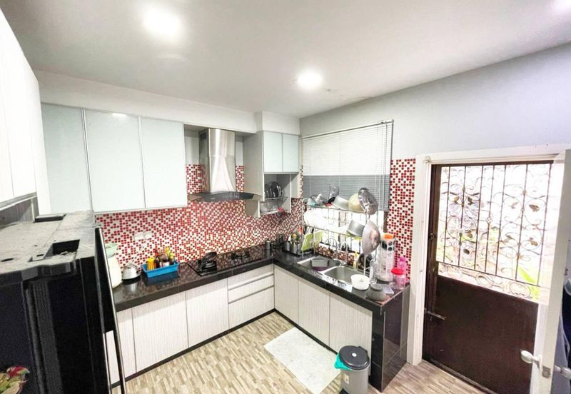 Avenue 2, Lake Valley