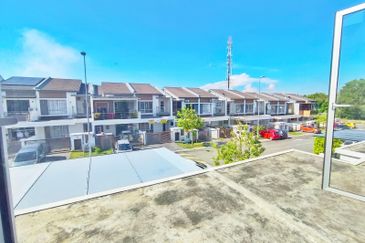 Dua Ruby Garden Residence