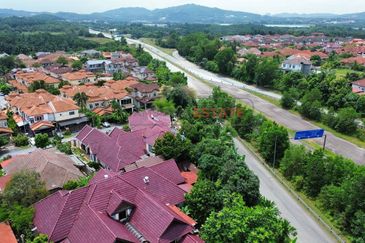 Desa Pinggiran Putra