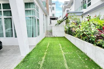 Clover Garden Residences