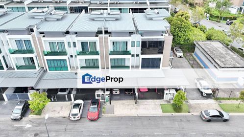 FULLY FURNISHED MOVE IN CONDITION 2.5 STOREY GRANDE REFLEXION ,TAMAN NUSAPUTRA TIMUR ,PUCHONG, Selangor, Puchong
