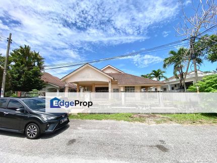 CHEAPEST FREEHOND FACING OPEN SINGLE STOREY BUNGALOW WIT HUGE LAND AT SUNGAI PELEK SEPANG, Selangor, Sungai Pelek