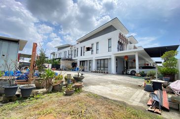 Everna @ Setia EcoHill