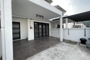 Taman Jenderam Idaman