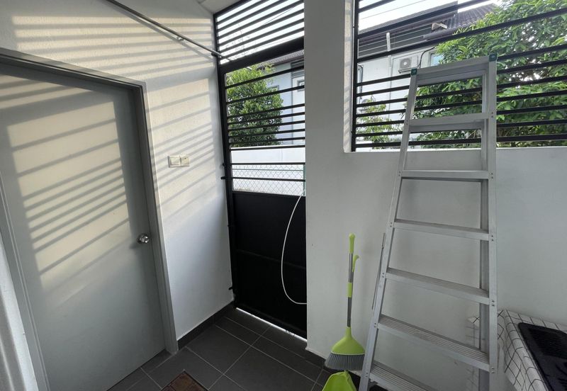 Taman Jenderam Idaman