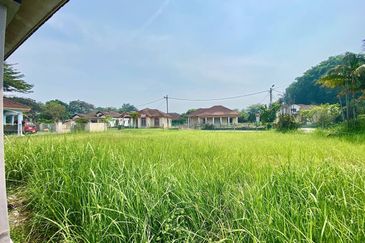 Jalan Tasik Angsana 12