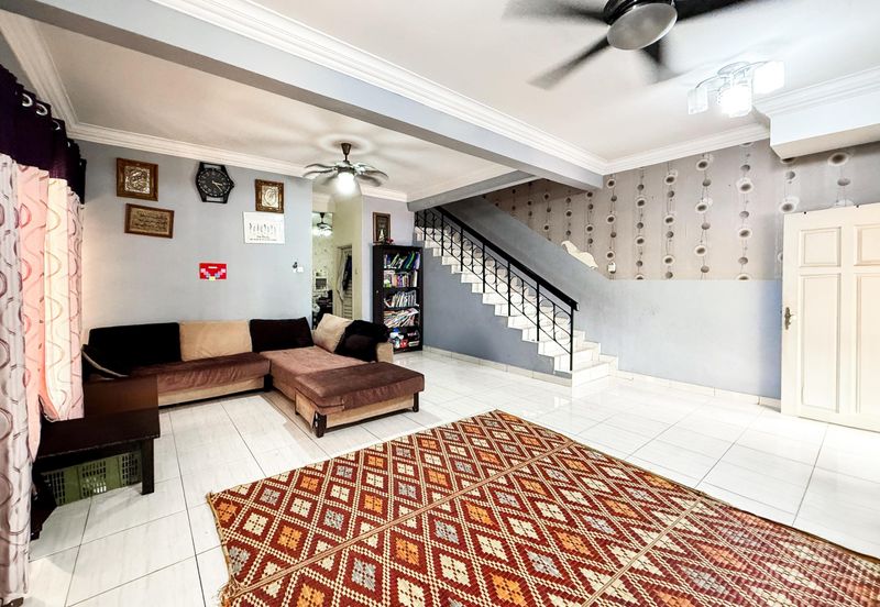 Taman Pinggiran Putra