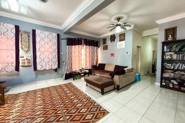 Taman Pinggiran Putra