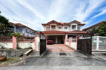 Taman Pinggiran Putra