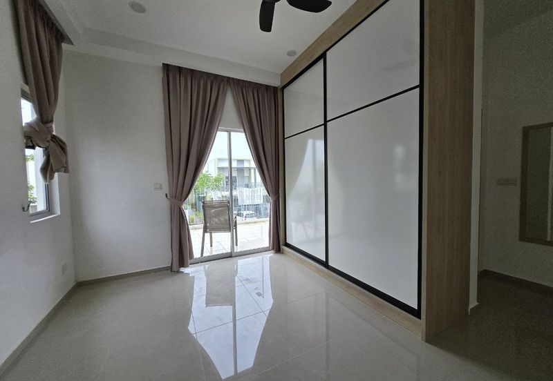 Casa Wood, CyberSouth