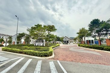 Monet Springtime @ Sunsuria City