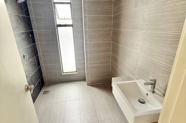 Monet Springtime @ Sunsuria City