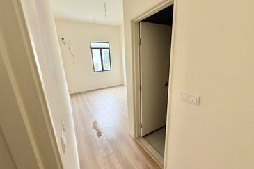 Monet Springtime @ Sunsuria City