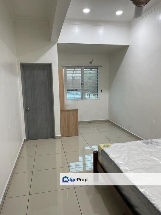 Double storey fully renovated seksyen 25 shah alam untuk dijual, Selangor, Shah Alam