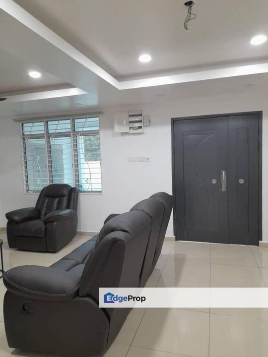 Double storey fully renovated seksyen 25 shah alam untuk dijual, Selangor, Shah Alam