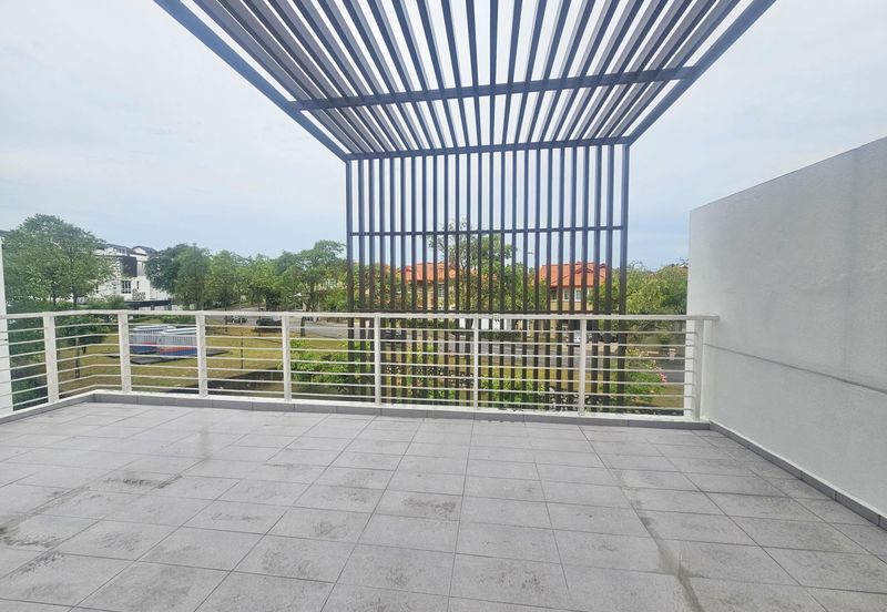 Duta Villa, Presint 14