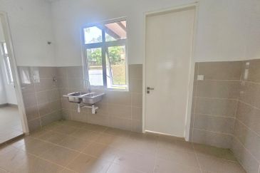 Duta Villa, Presint 14