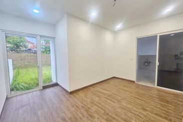 Duta Villa, Presint 14