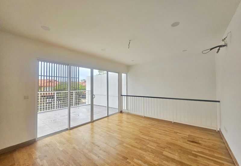 Duta Villa, Presint 14