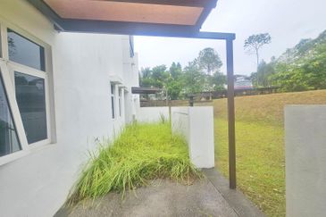 Duta Villa, Presint 14