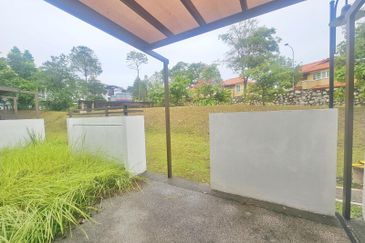 Duta Villa, Presint 14