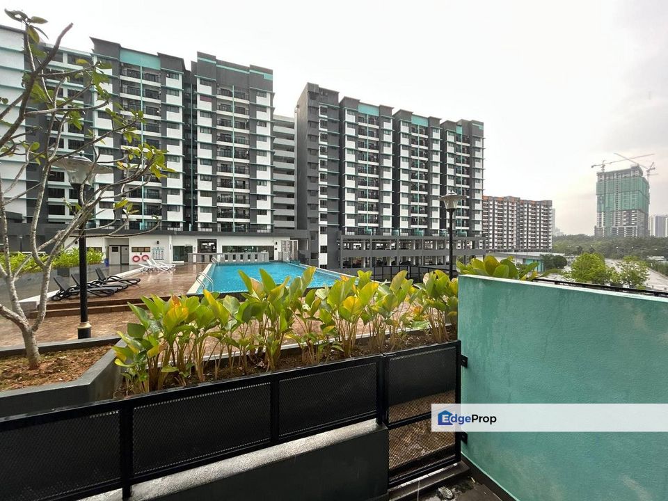 For Sale Zamrud Residensi Kajang 2 Direct Access to swimming pool , Selangor, Kajang