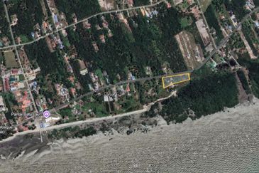 Tanah Tepi Pantai Batu Laut Freehold Non Bumi Lot