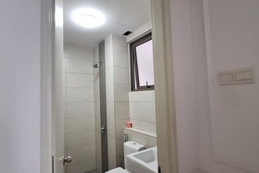 Lake Point Residence