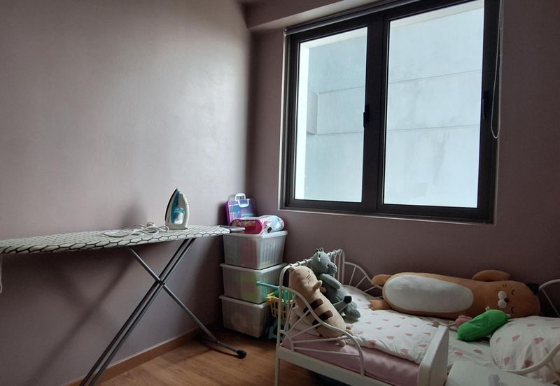 Lake Point Residence