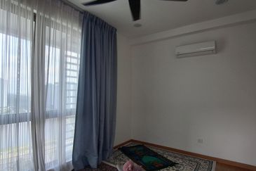 Lake Point Residence