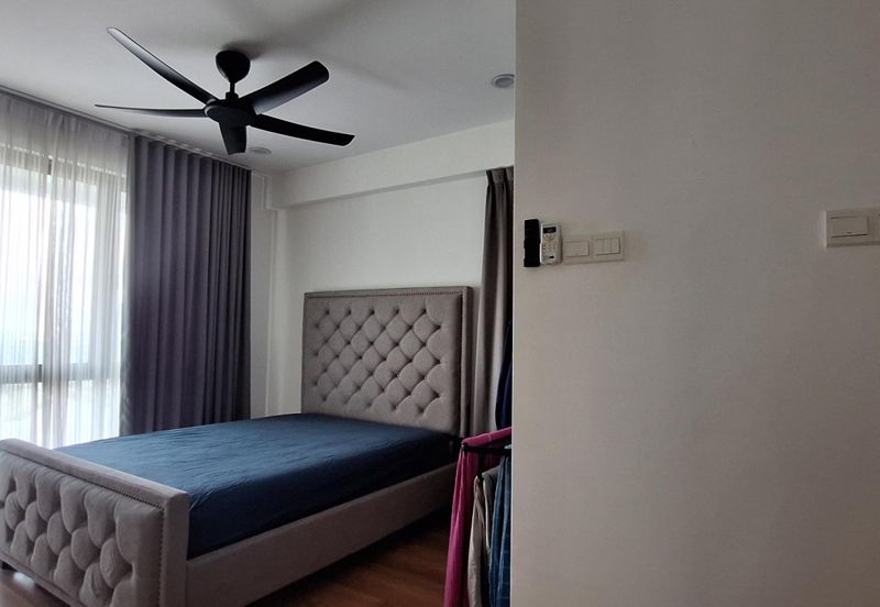 Lake Point Residence